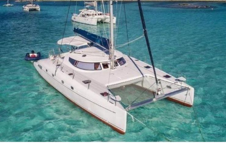 46 ft fountaine pajot catamaran