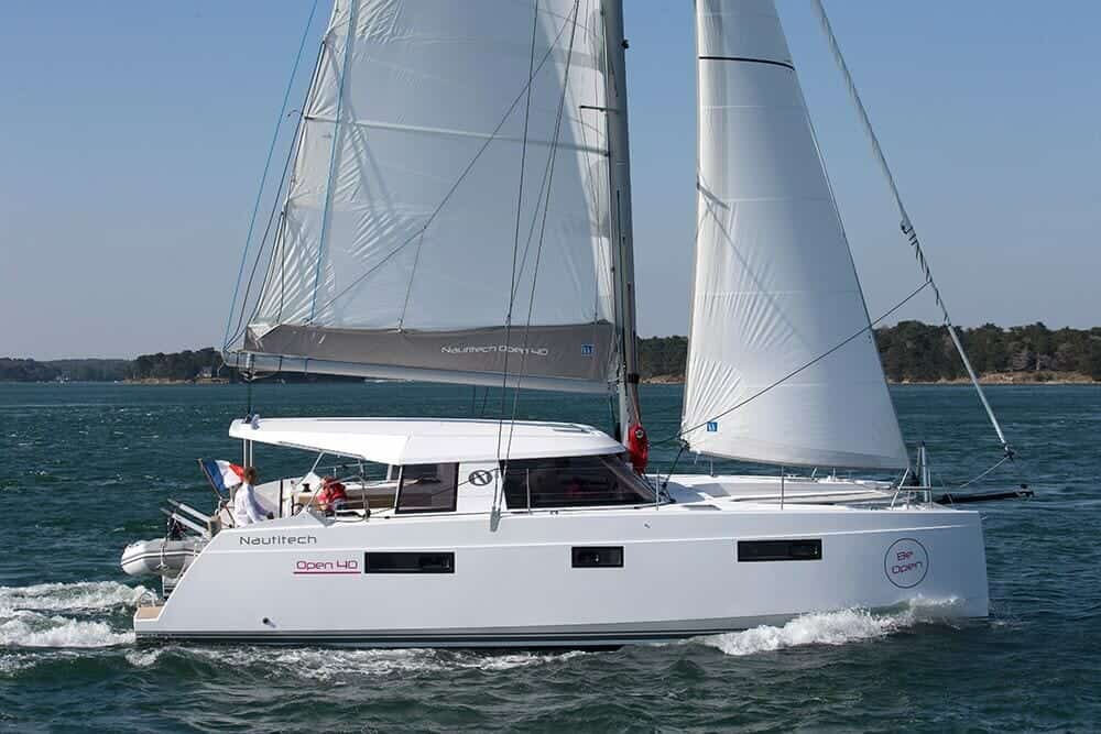 nautitech catamaran 40 price