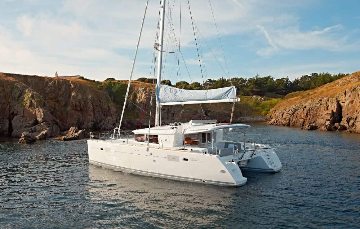 Lagoon 450 Fly - Luxury catamarans