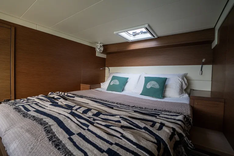 Lagoon 52F Fico cabin 3