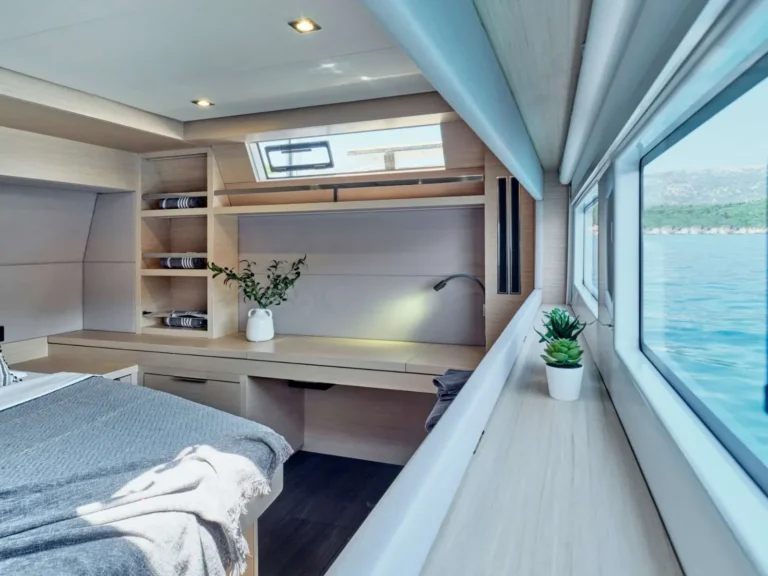 Lagoon 55 AZUL – Cabin with sea view