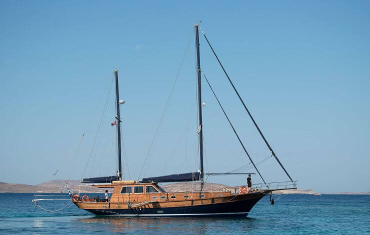 catamaran 72