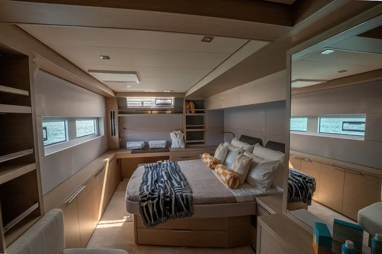 Lagoon 55 Vega cabin 3
