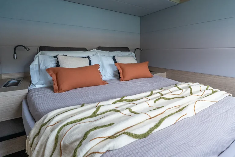 Lagoon 55 Vega cabin