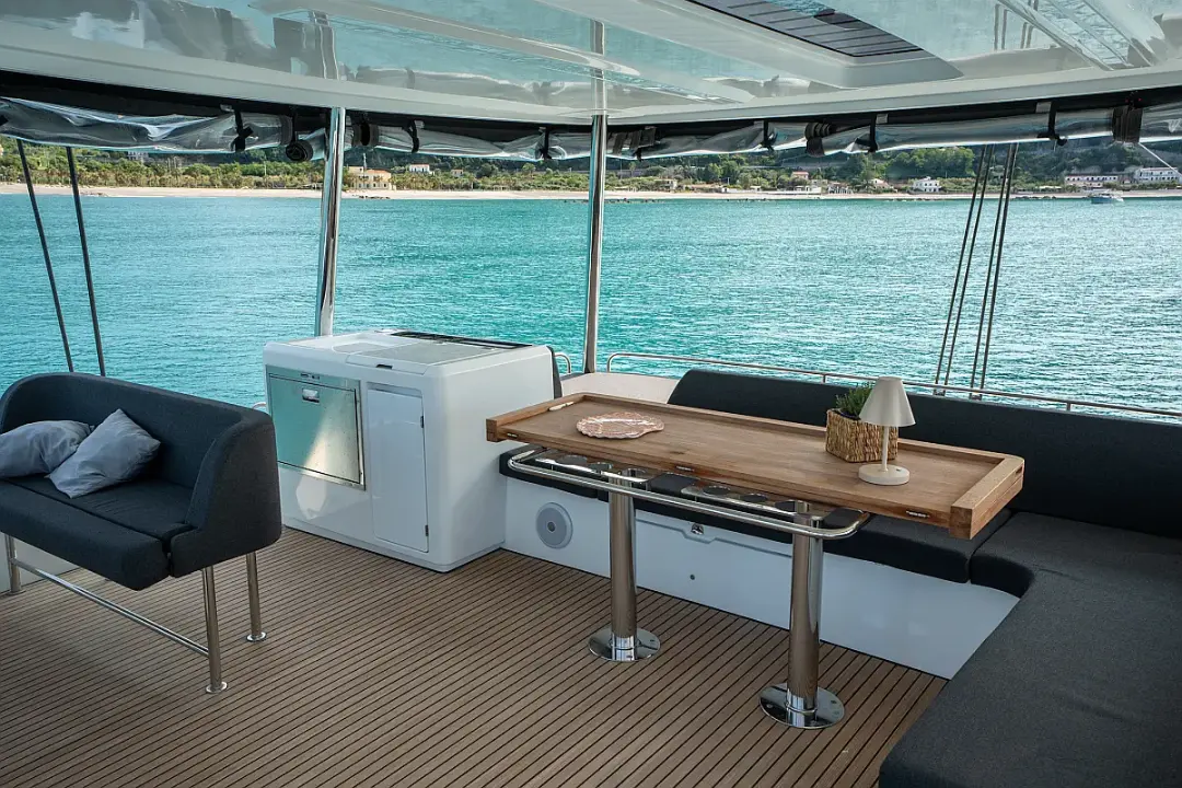 Lagoon 55 Vega cockpit 2