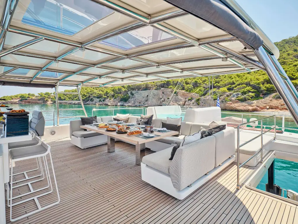 Flybridge seating