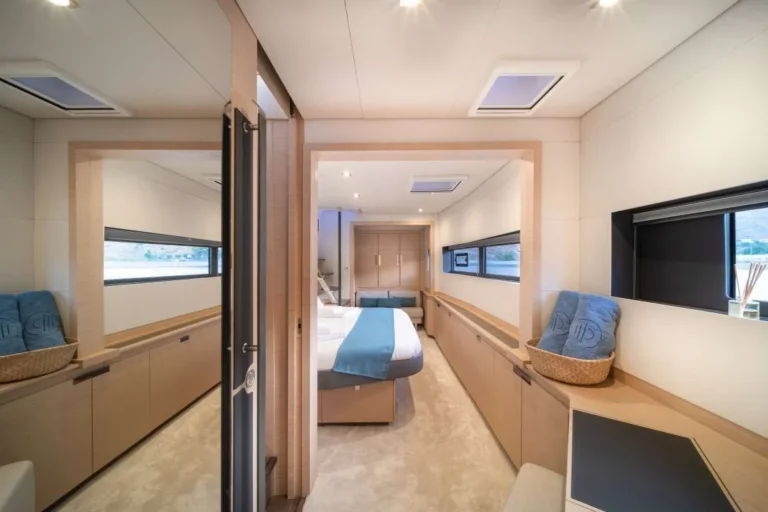 Fountaine Pajot Alegria 67 AETHER – Owner suite lounge