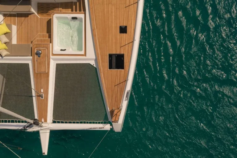 Fountaine Pajot Alegria 67 AETHER – Foredeck Jacuzzi