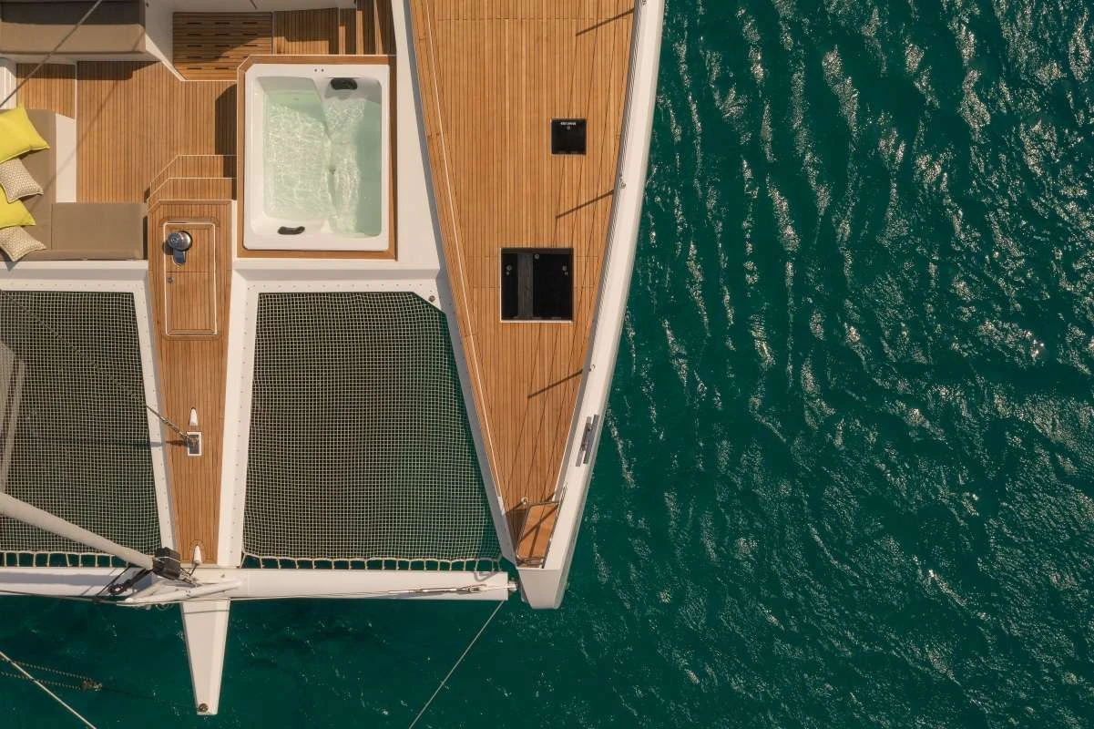 Fountaine Pajot Alegria 67 AETHER – Foredeck Jacuzzi