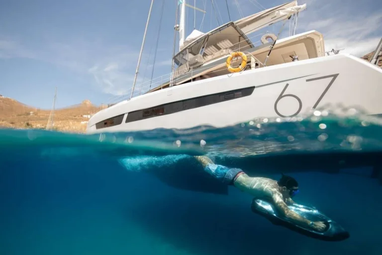 Fountaine Pajot Alegria 67 AETHER – Hull at the waterline