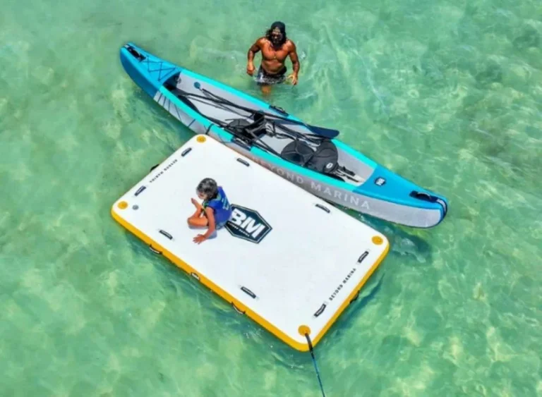 Fountaine Pajot Alegria 67 AZURE – kayak and floating dock
