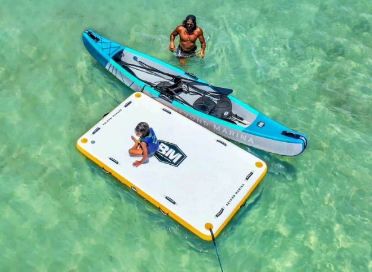 Fountaine Pajot Alegria 67 AZURE – kayak and floating dock