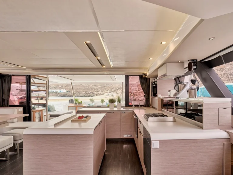 Alegria 67 DOLLY – Galley