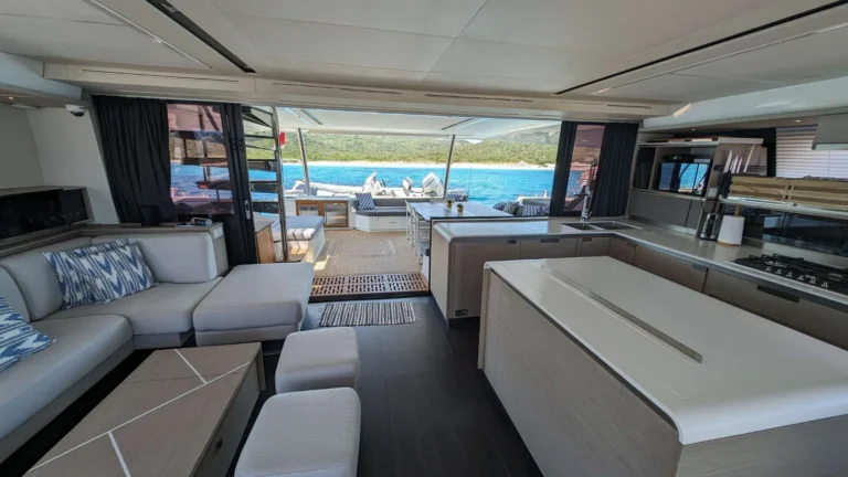 FP Alegria 67 INSPIRANTE – saloon