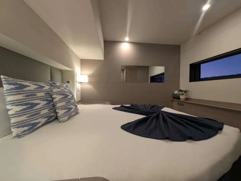 FP Alegria 67 INSPIRANTE – queen cabin