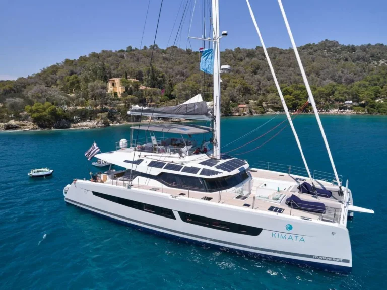 Fountaine Pajot Alegria 67 KIMATA – At anchor