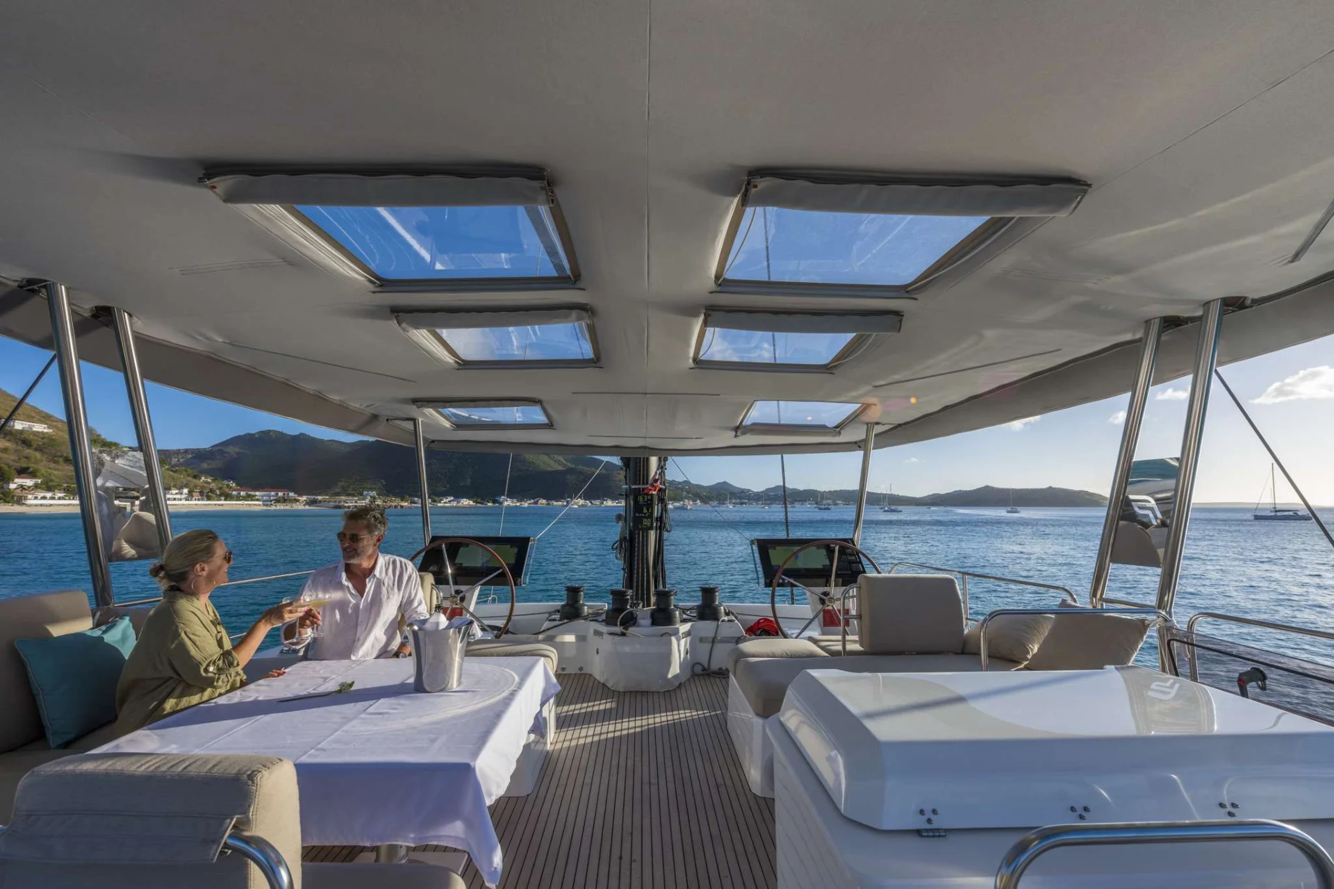 Alegria 67 LISA OF THE SEAS – Aft cockpit dining