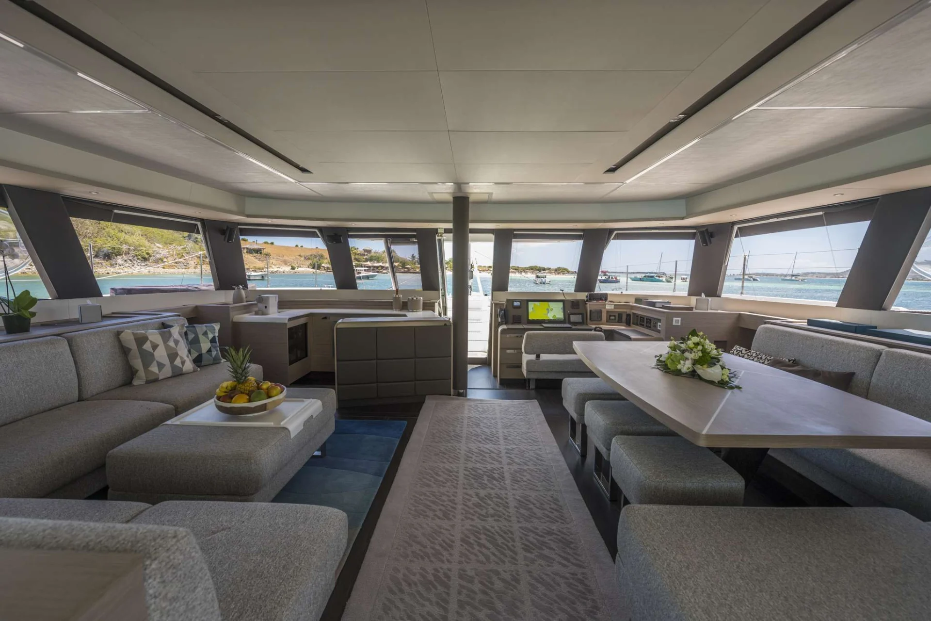 Alegria 67 LISA OF THE SEAS – Main saloon
