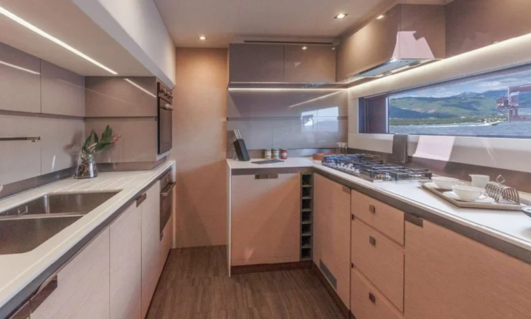 Alegria 67 LISA OF THE SEAS – Galley