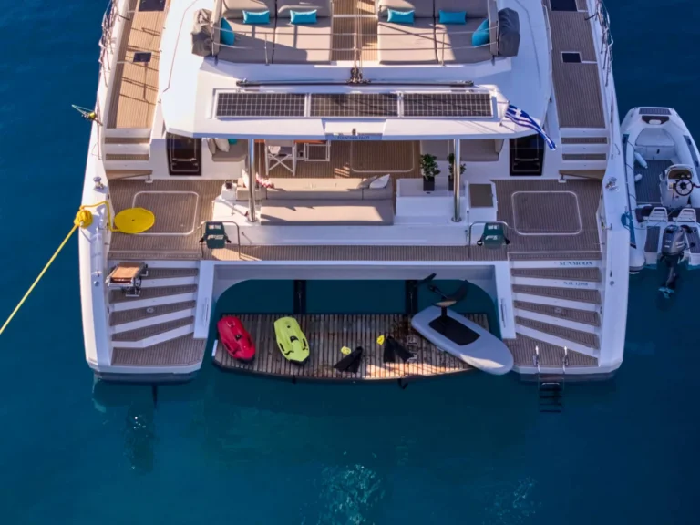 Fountaine Pajot Alegria 67 SUNMOON – Swim platform with water toys