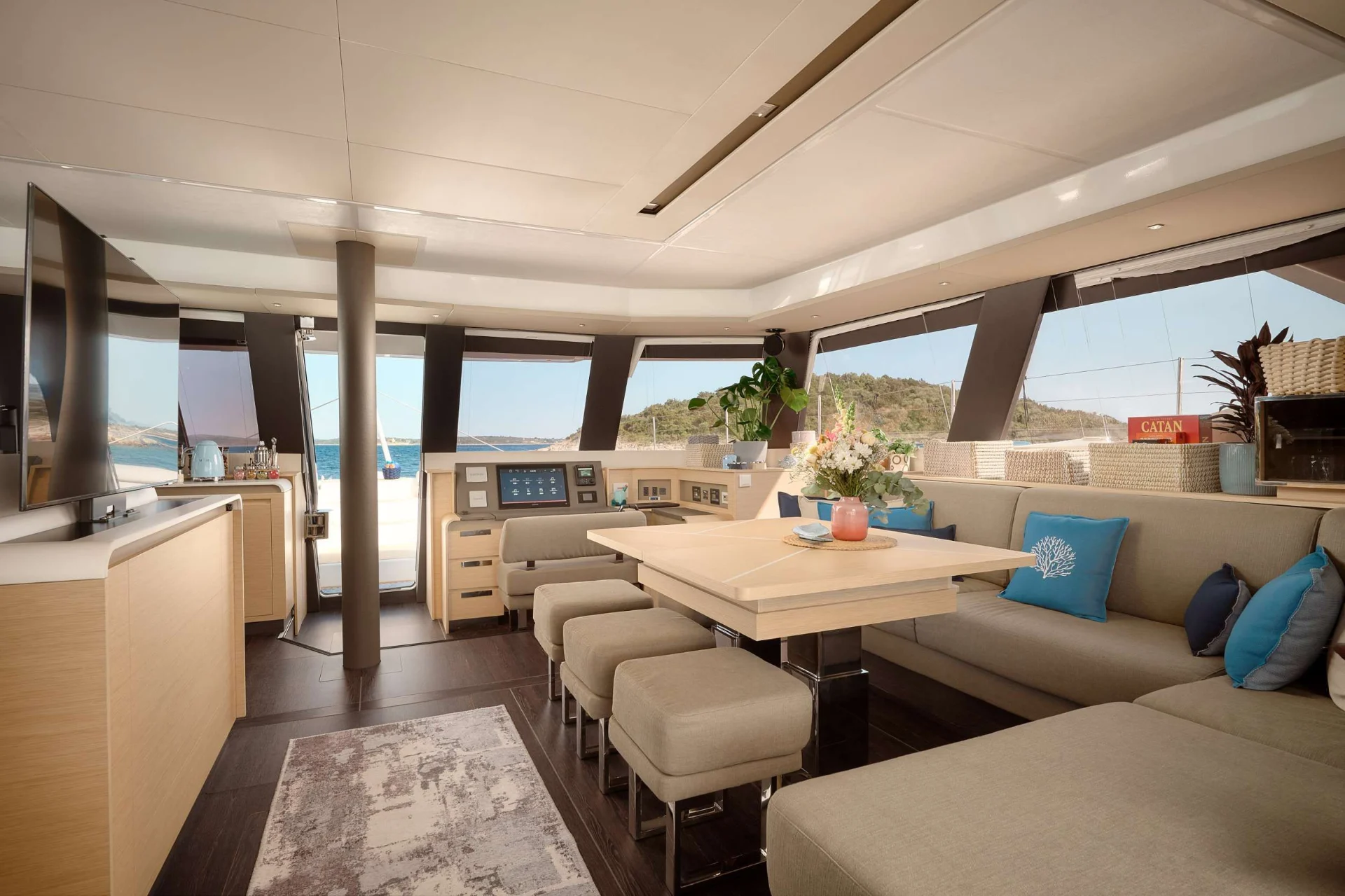Fountaine Pajot 67 FLORAMYE – Saloon and galley