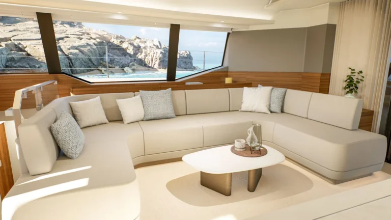 Fountaine Pajot power catamaran ELLY II – Saloon lounge