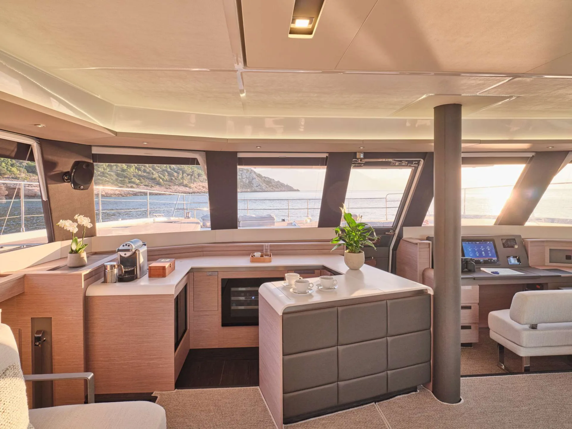 Fountaine Pajot Power 67 ALENA – Galley