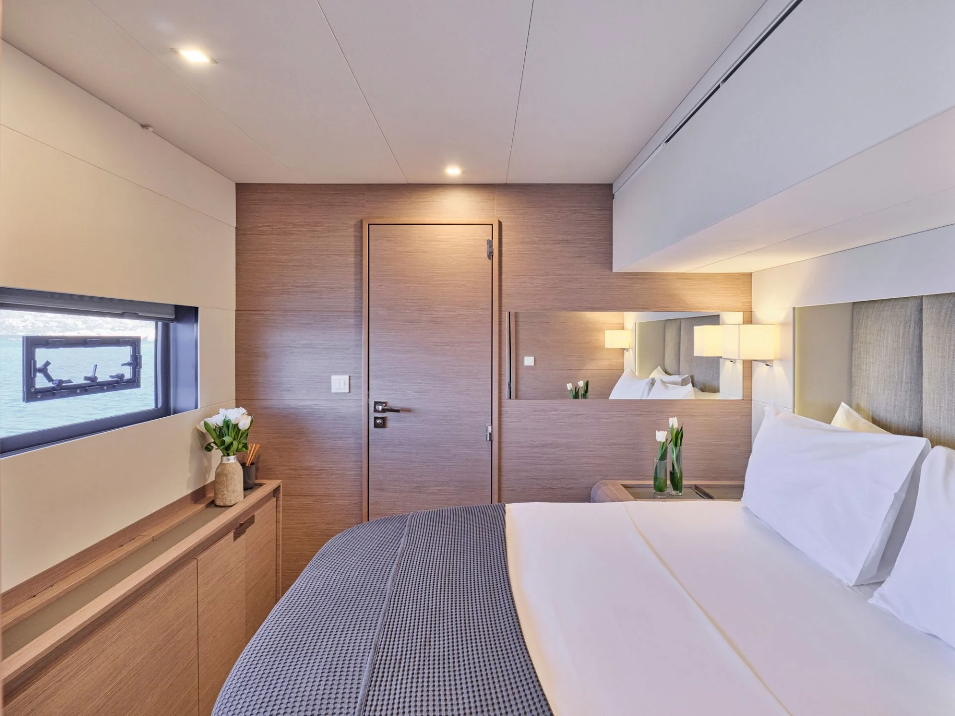 Fountaine Pajot Power 67 ALENA – Double cabin
