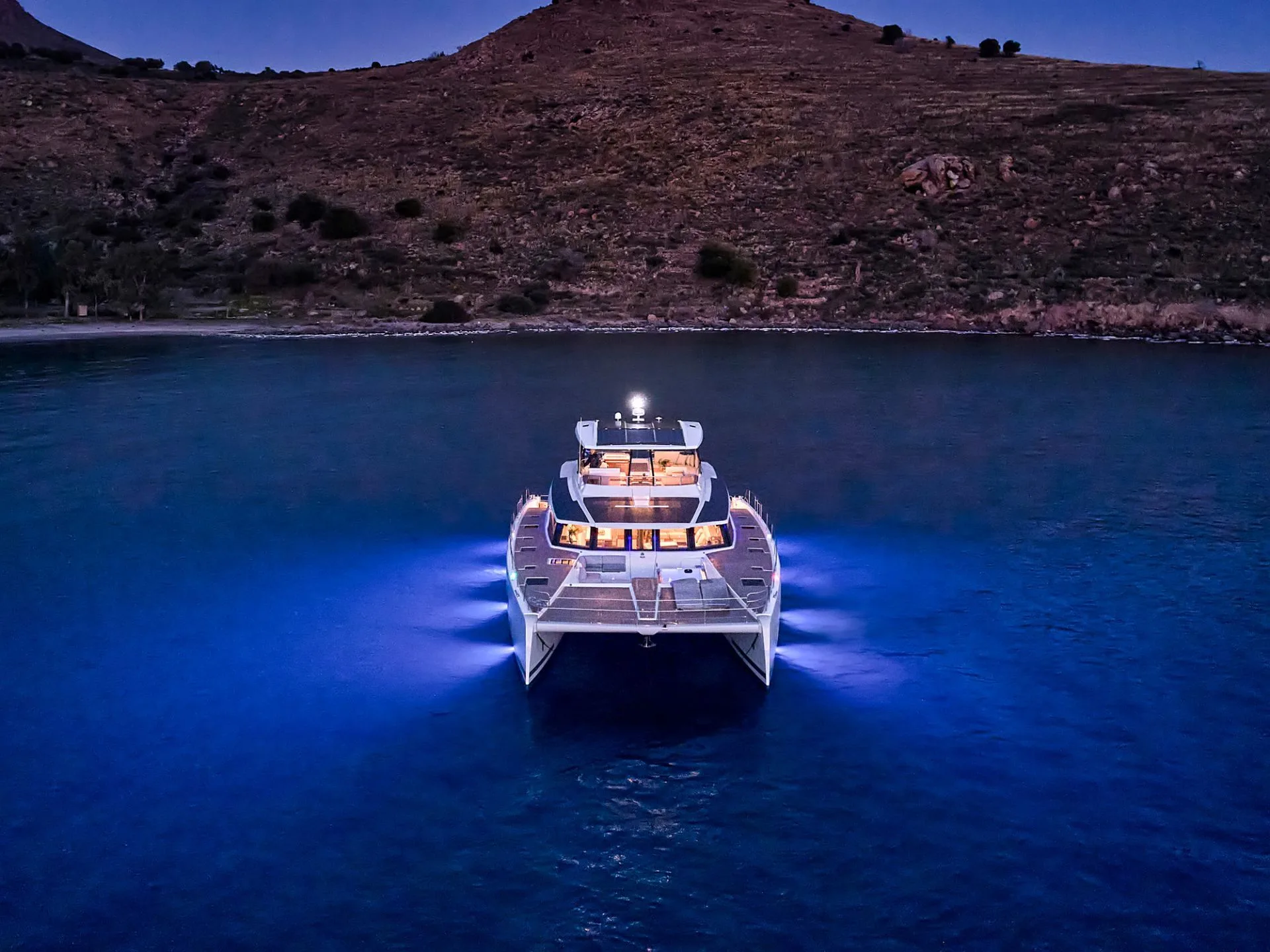 Fountaine Pajot Power 67 ALENA – At anchor by night