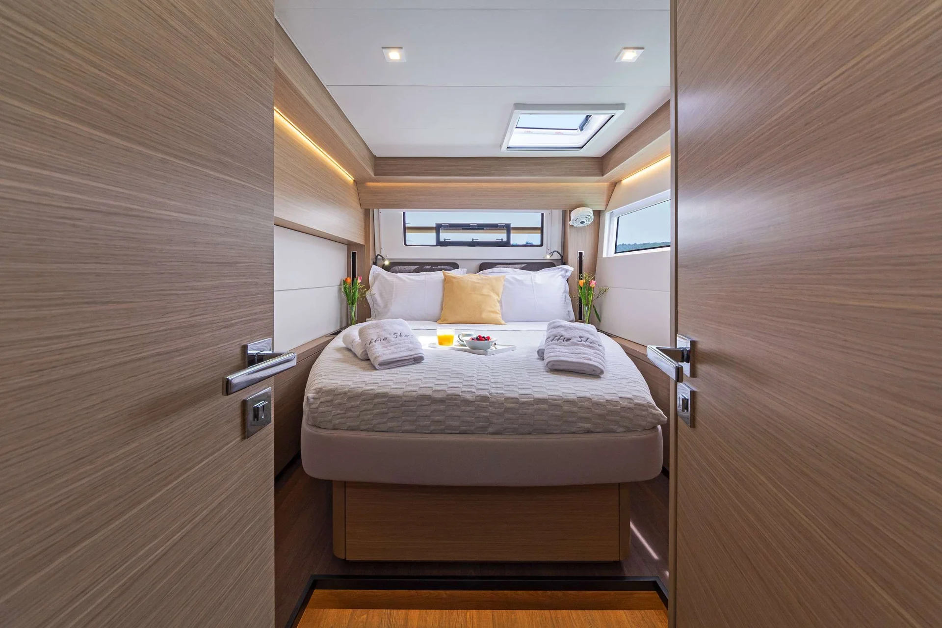 Lagoon 51 EFFIE STAR – Guest cabin