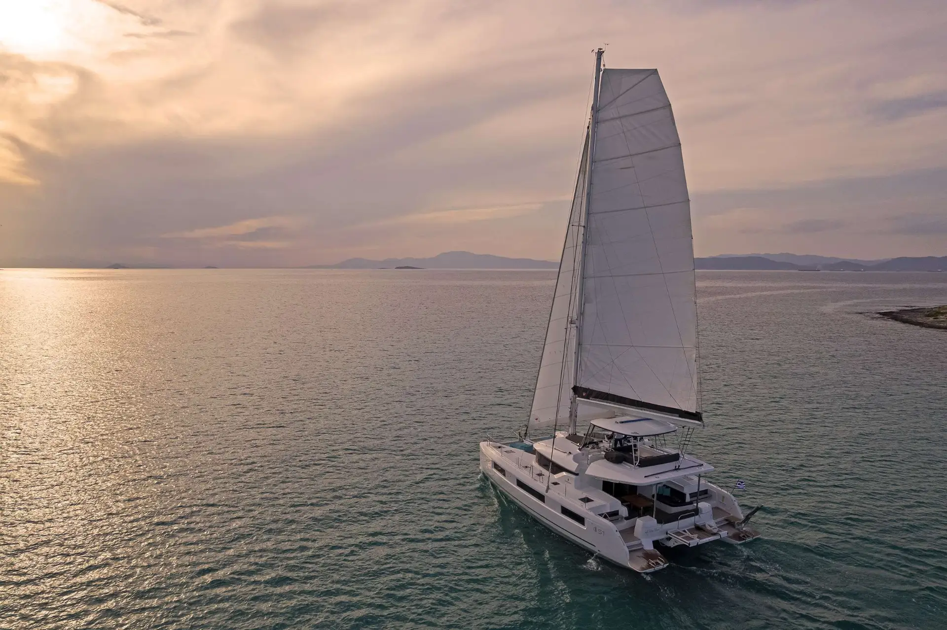 Lagoon 51 EFFIE STAR – Sailing at sunset