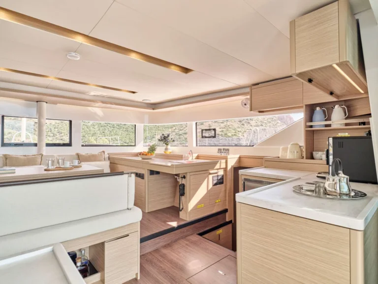 Lagoon 51 EFKRATI – Galley