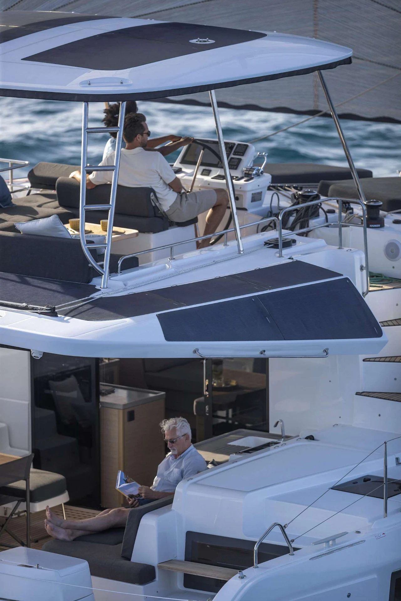 Lagoon 51 QUEEN ALEXANDRA – flybridge