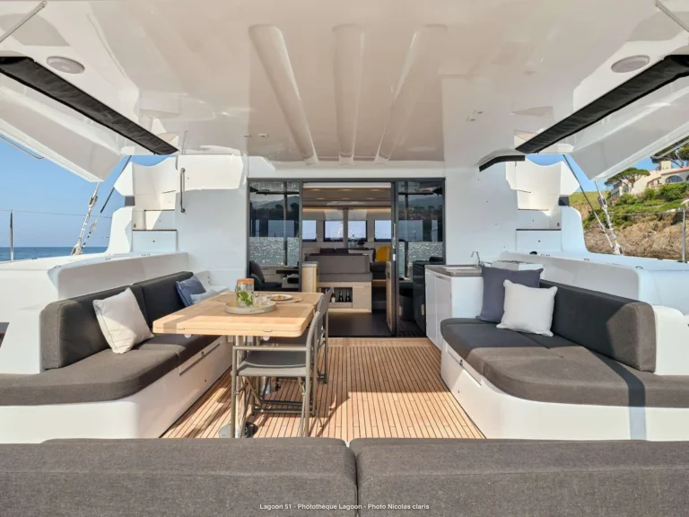 Lagoon 51 QUEEN ALEXANDRA – cockpit