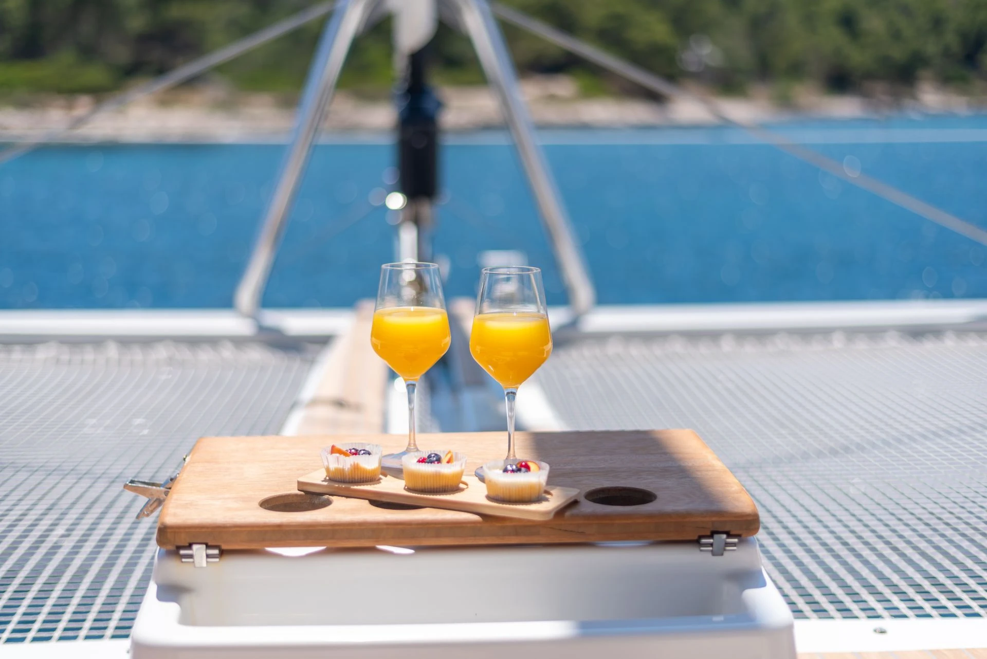 Lagoon 55 ADRIATIC PEARL – drinks on the foredeck