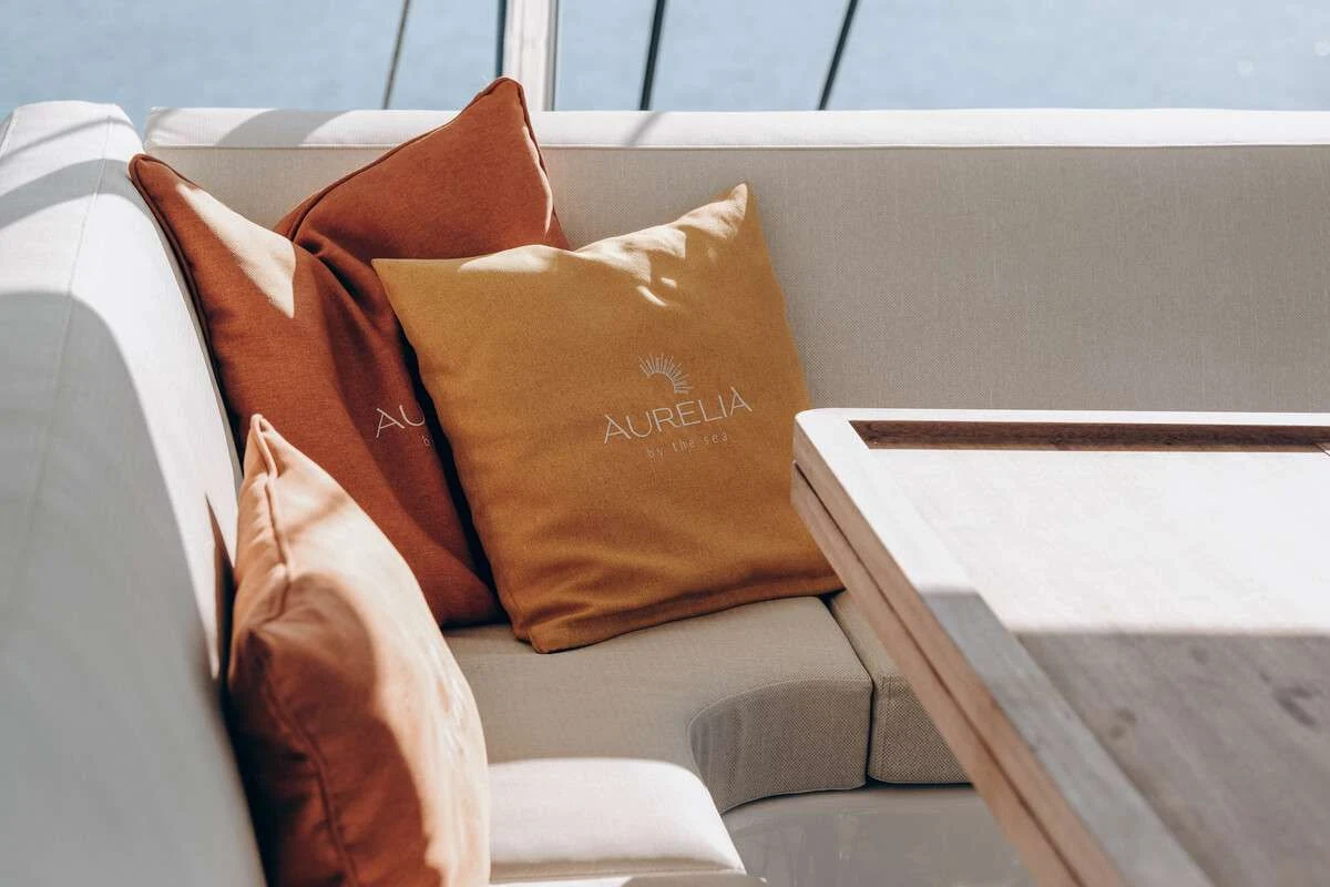 Lagoon 55 AURELIA – Flybridge cushions