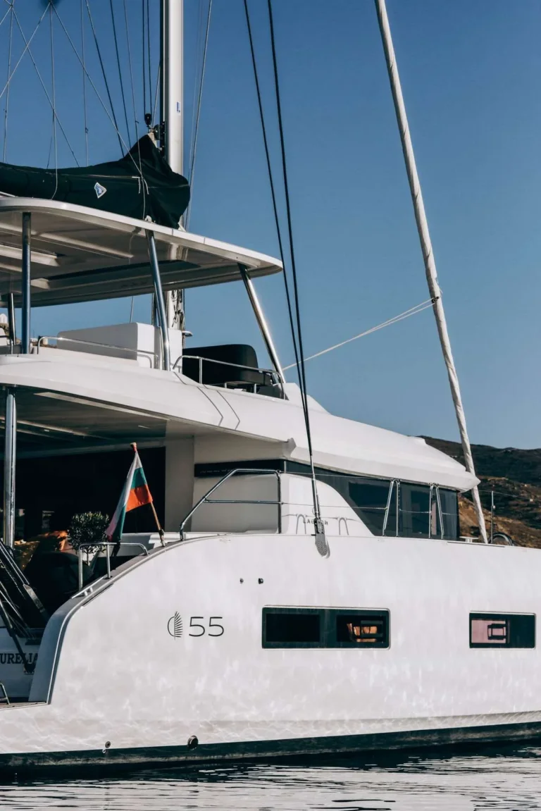 Lagoon 55 AURELIA – Stern view