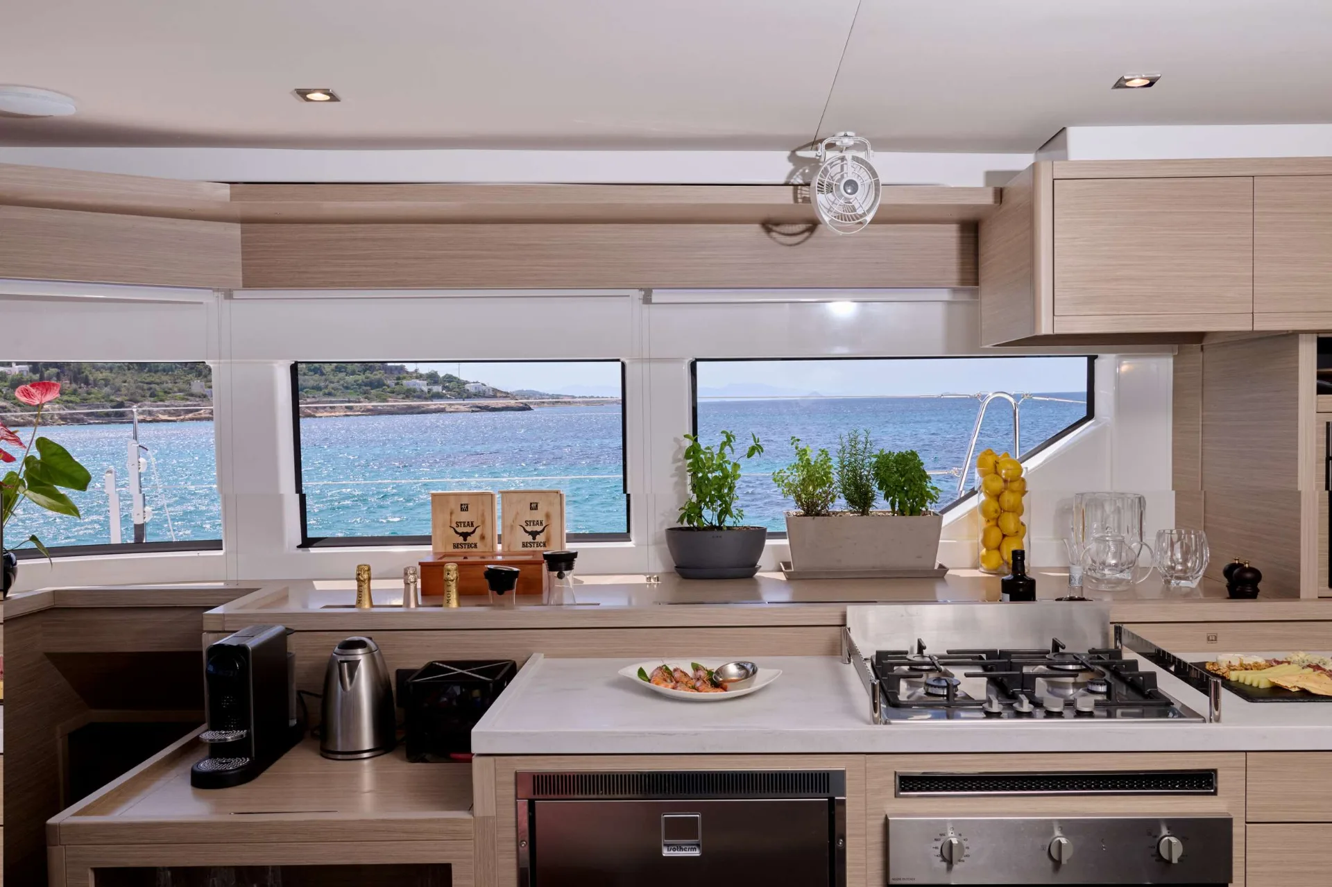 Lagoon 55 DREAM – Galley