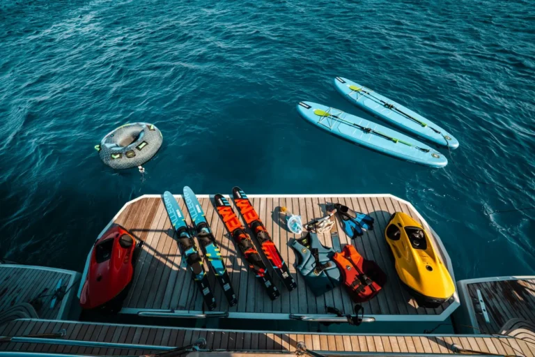 Lagoon 55 POSEIRA – Swim platform with water toys