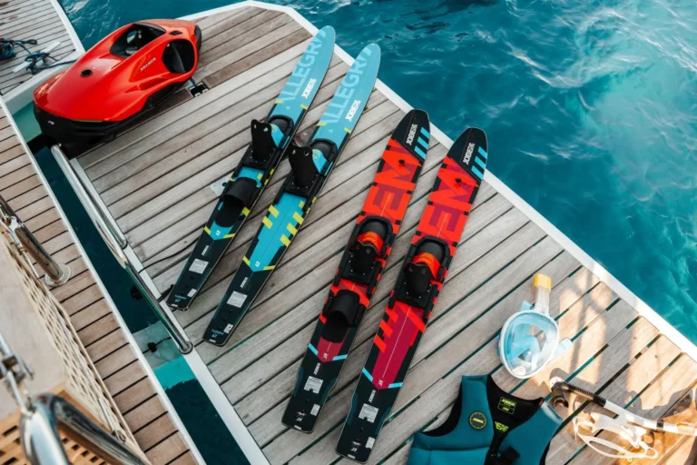 Lagoon 55 POSEIRA – Water skis
