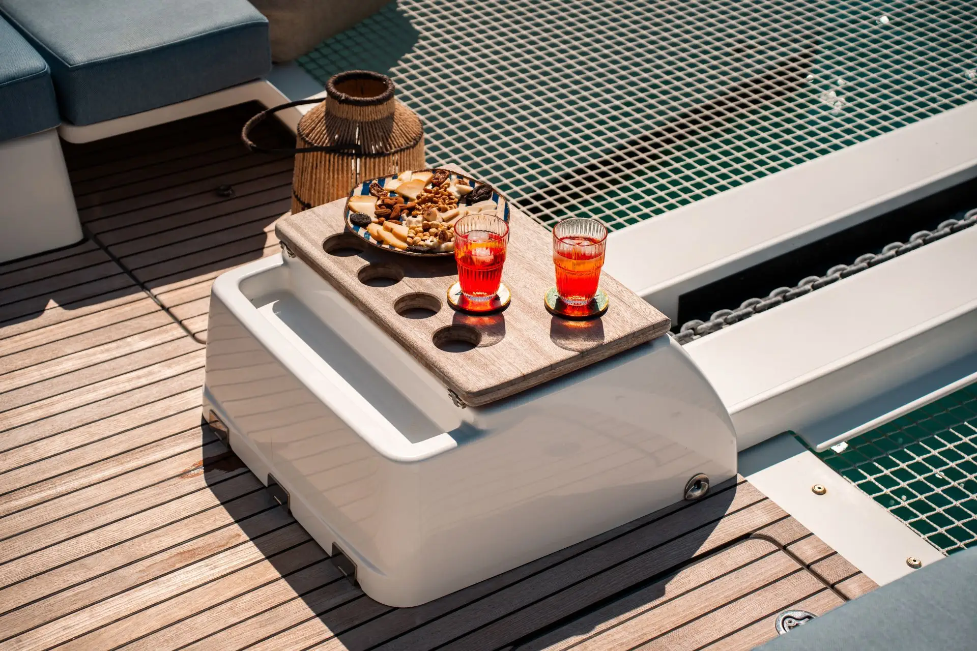 Lagoon 55 POSEIRA – Drinks on the foredeck