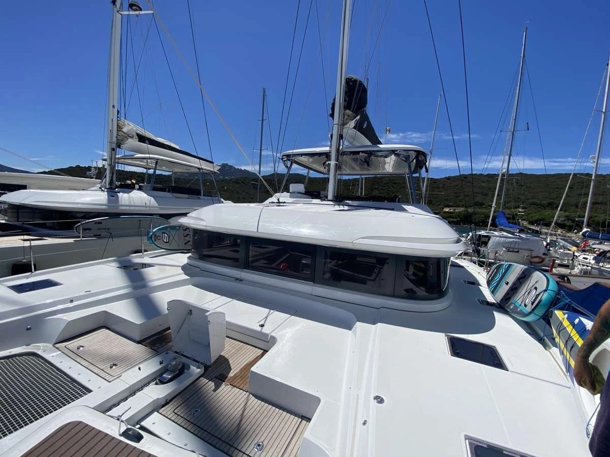 Lagoon 55 THE MOON – flybridge