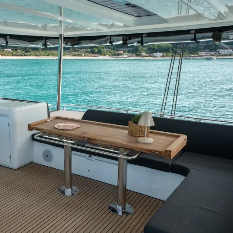 Lagoon 55 VEGA – aft cockpit dining table