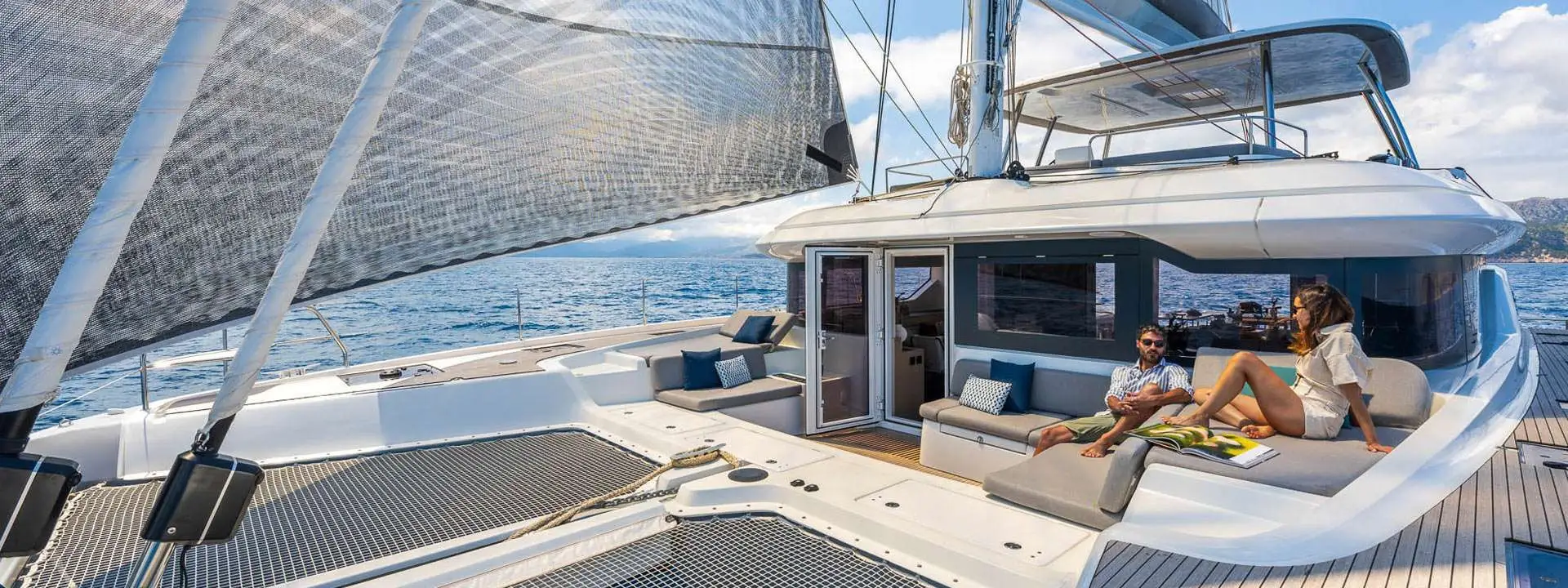 Lagoon 60 MONTECRISTO – foredeck