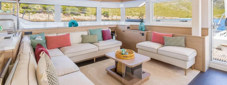 Lagoon 60 MONTECRISTO – saloon lounge