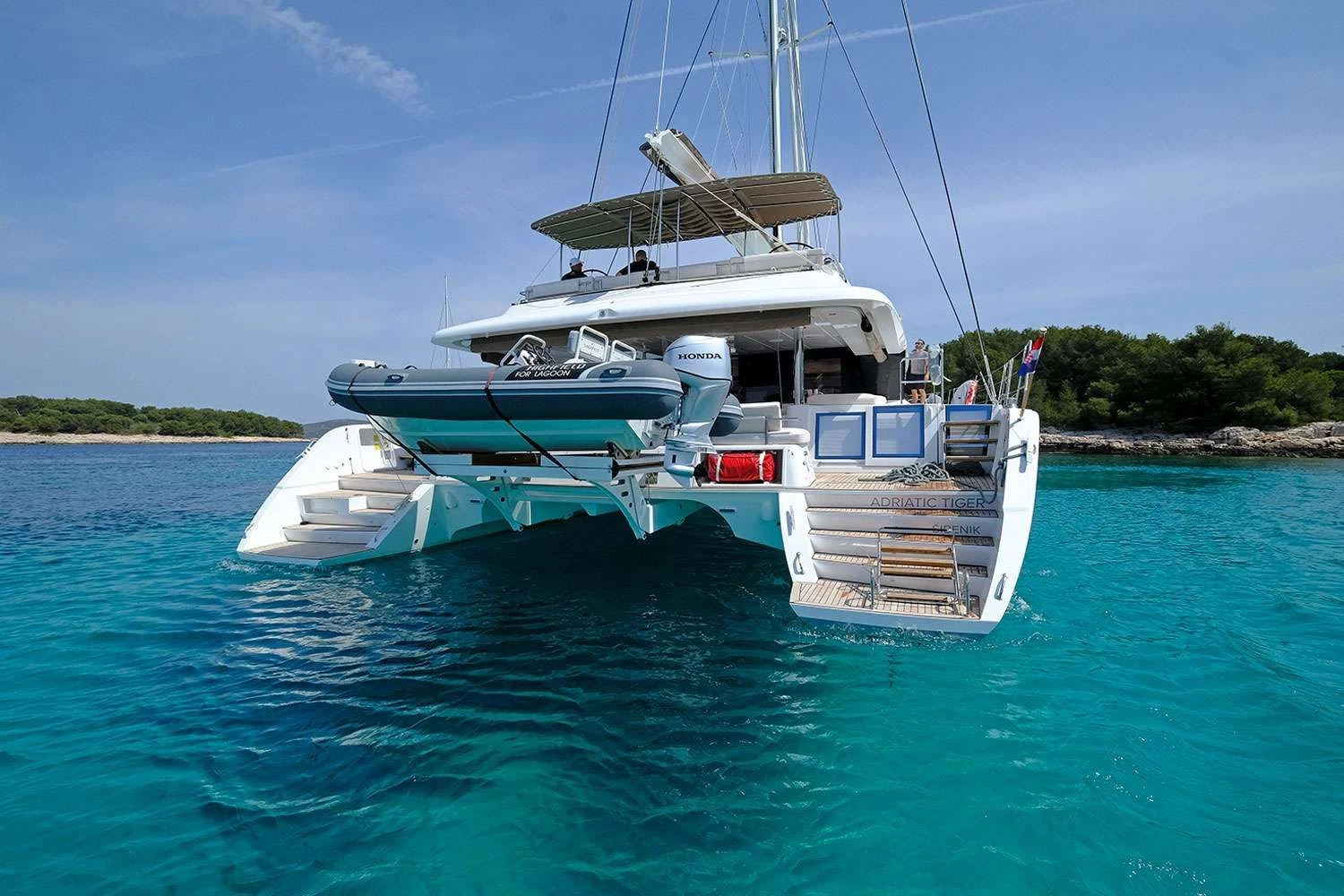 Lagoon 620 ADRIATIC TIGER – stern view