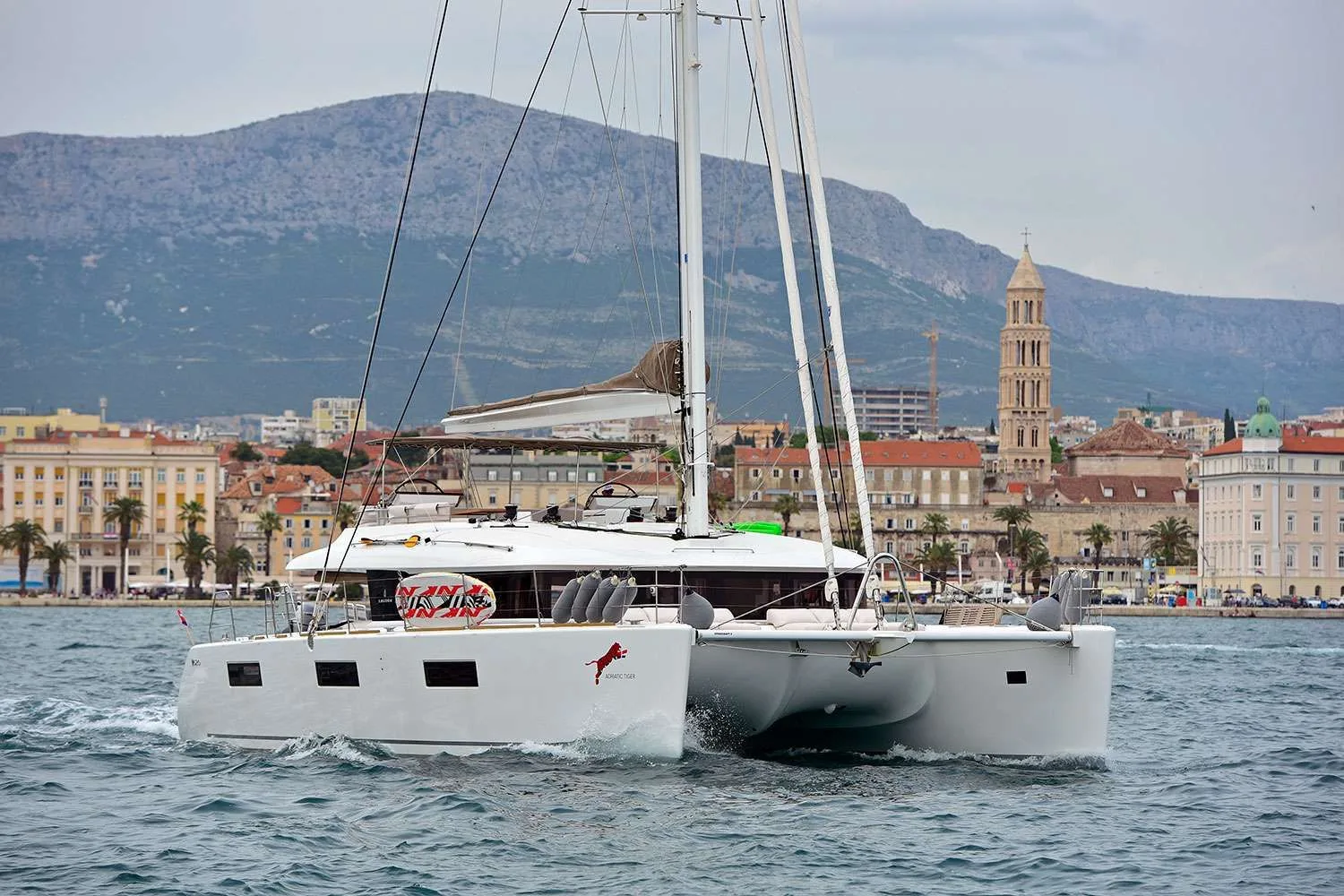 Lagoon 620 ADRIATIC TIGER – off a Dalmatian town