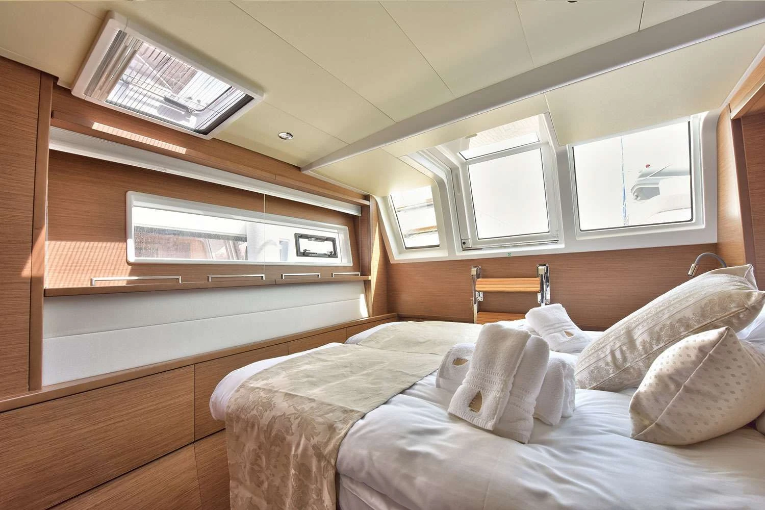 Lagoon 620 ADRIATIC TIGER – queen cabin