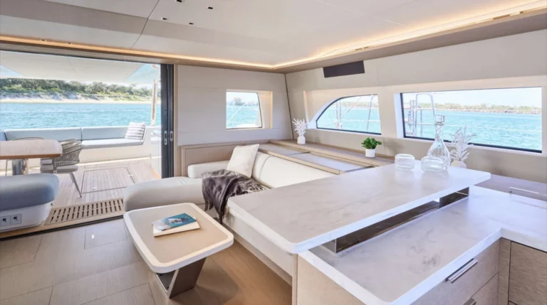 Lagoon 65 AMAREA – Saloon lounge