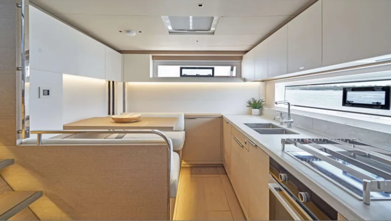 Lagoon 65 AMAREA – Galley